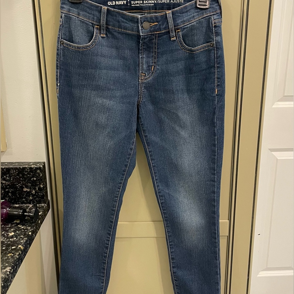 Old Navy Mid-Rise Super Skinny Jeans